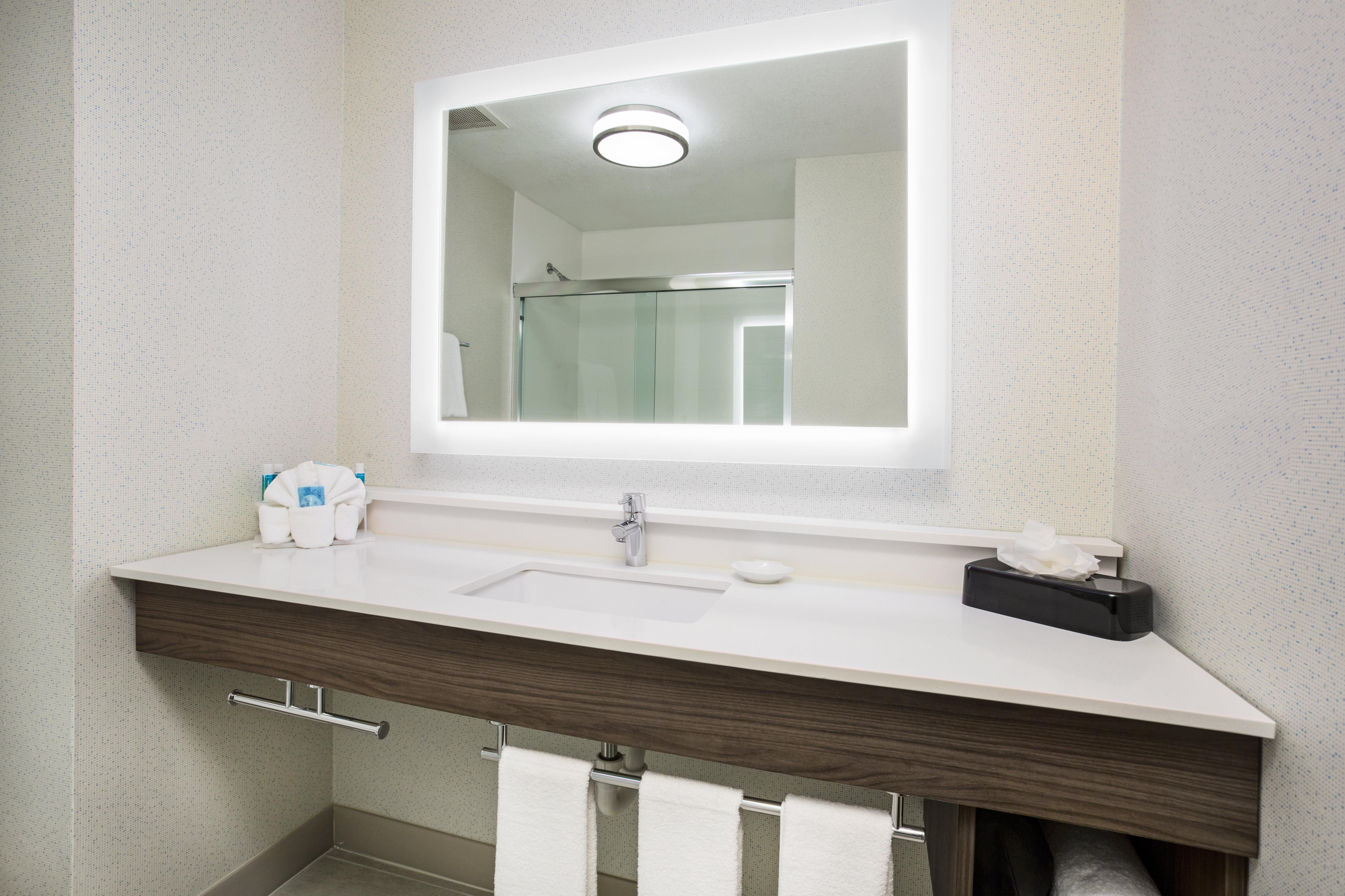 Holiday Inn Express Kansas City - At The Legends! By Ihg Bonner Springs Zimmer foto